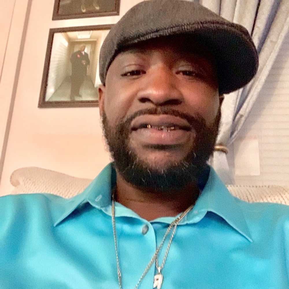 Meet your Posher, Renolda